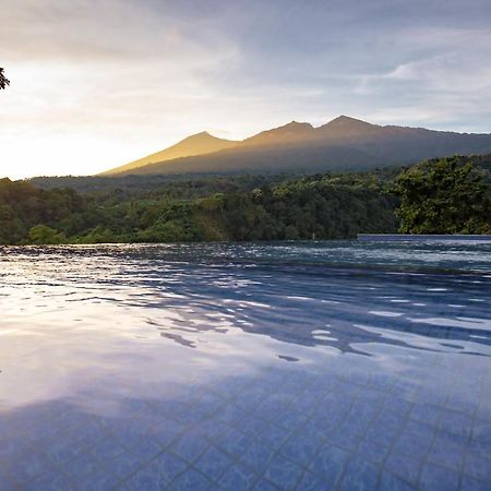 Pondok Guru Bakti Cottage Senaru Exteriör bild